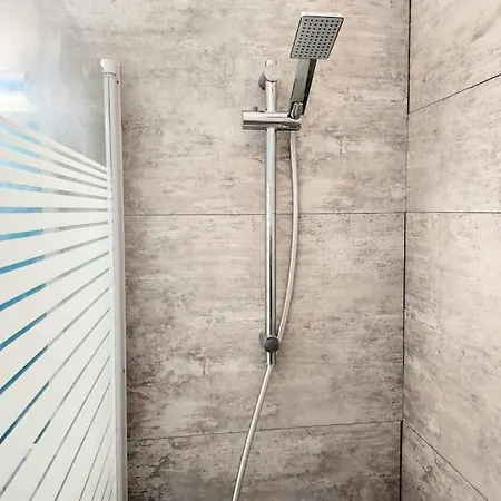 Tres Proche Bordeaux Studio + Parking Gratuit Apartment Talence