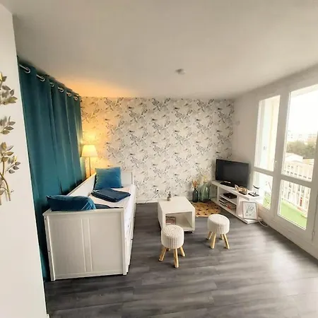 Tres Proche Bordeaux Studio + Parking Gratuit Apartment